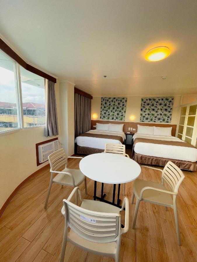 Hotel Sentro Legazpi Esterno foto